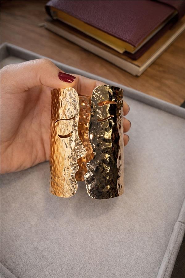 Abigail El Yapımı Dokulu Altın Renk Modern Tasarım Manşet Bileklik